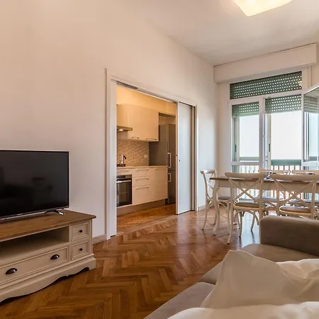 Tower 13th Floor Διαμέρισμα *