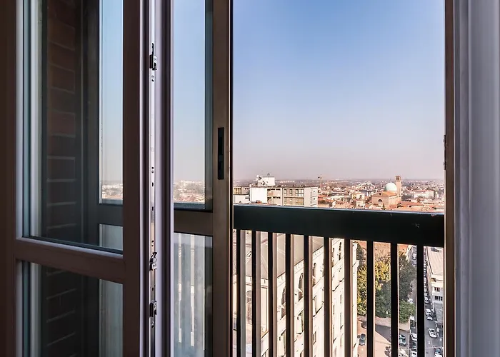 Tower 13th Floor * Padua