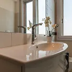 Tower 13th Floor Apartman *
