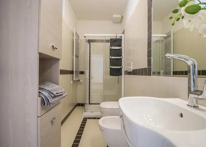 Tower 13th Floor * 파도바