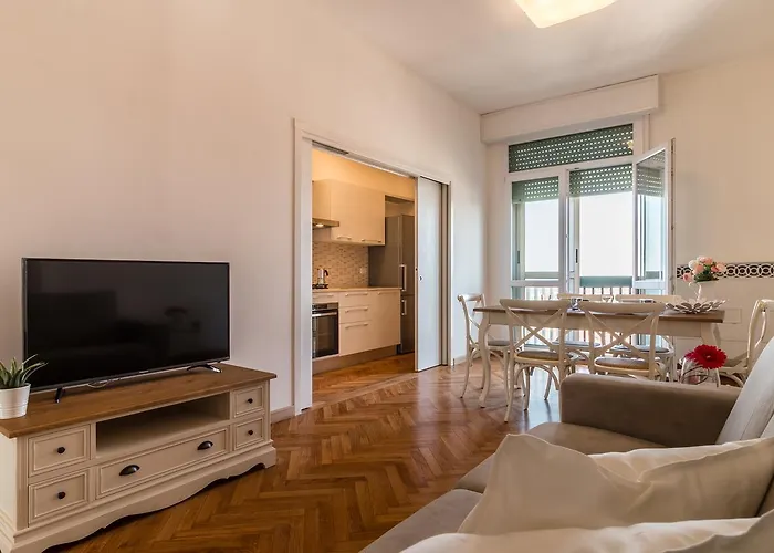 Tower 13th Floor 아파트 *